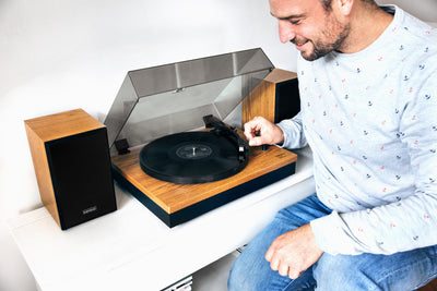 Lenco LS-300WD - Bluetooth® Plattenspieler mit zwei externen Lautsprechern und 2 x 10 Watt RMS, holz