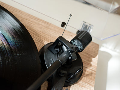 Lenco LBT-188PI - Plattenspieler mit Riemenantrieb, Bluetooth® und Anti-Skating, Holz
